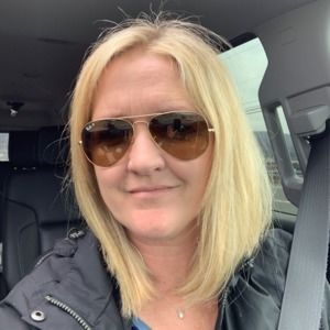 Meet your Posher, Tiffany